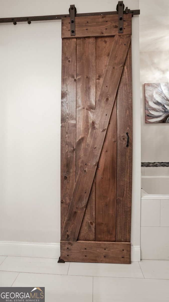 505 WYNCOURTNEY Sandy Springs - 36