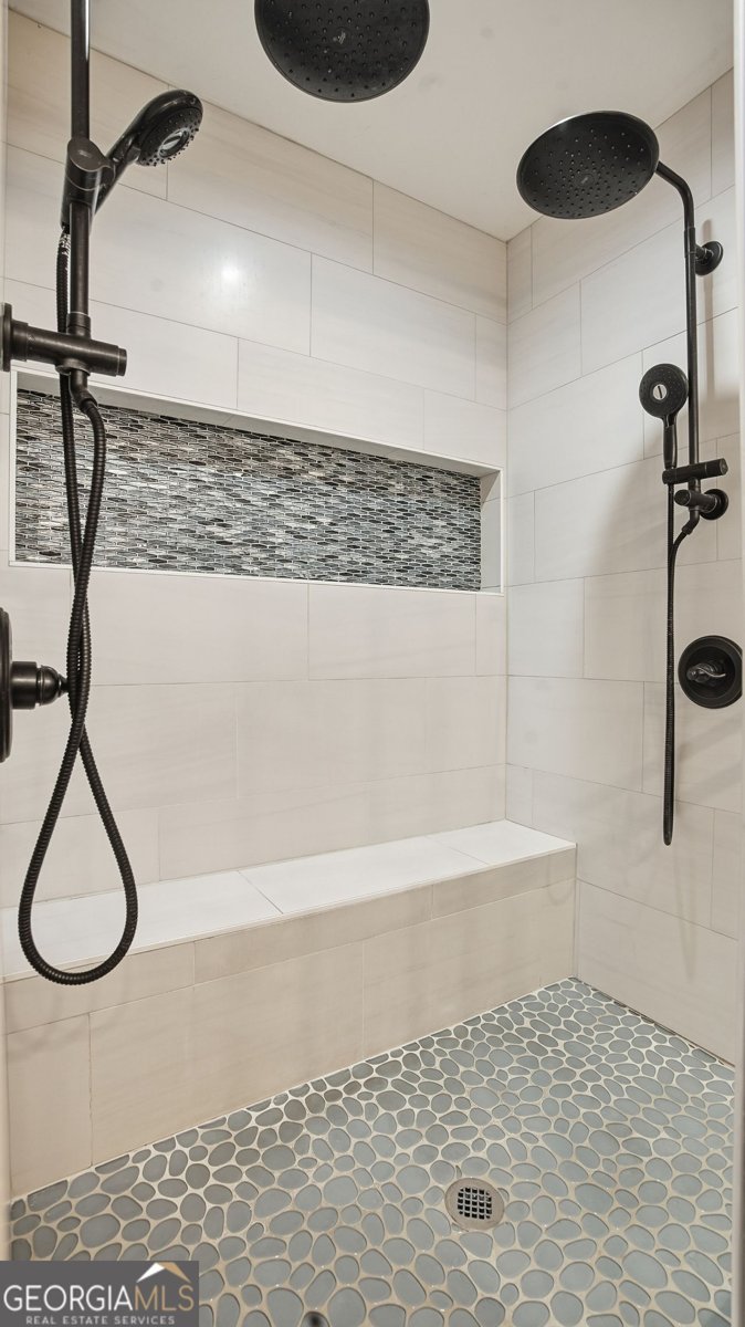 505 WYNCOURTNEY Sandy Springs - 38