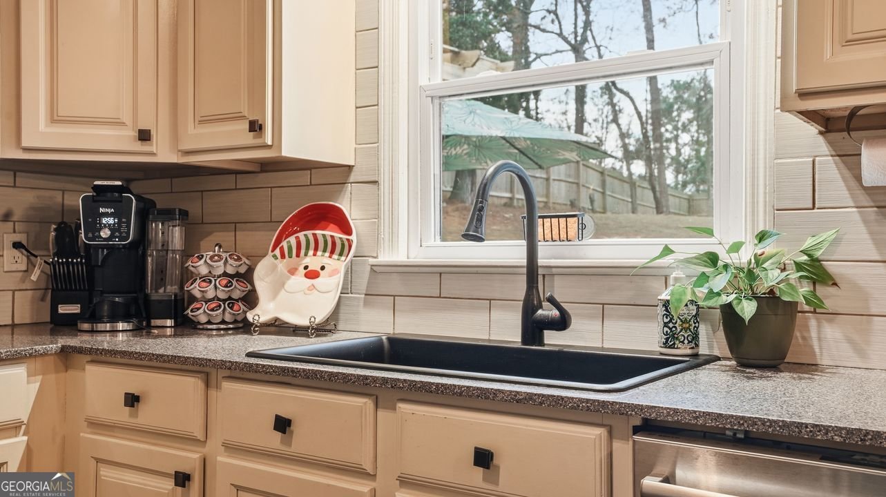 505 WYNCOURTNEY Sandy Springs - 43