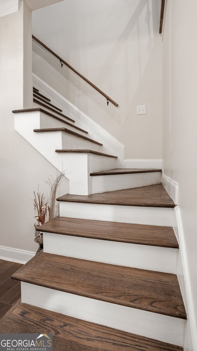 505 WYNCOURTNEY Sandy Springs - 48