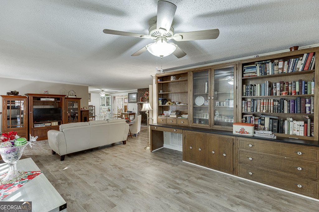 329 Riverbend Drive Royston - 13