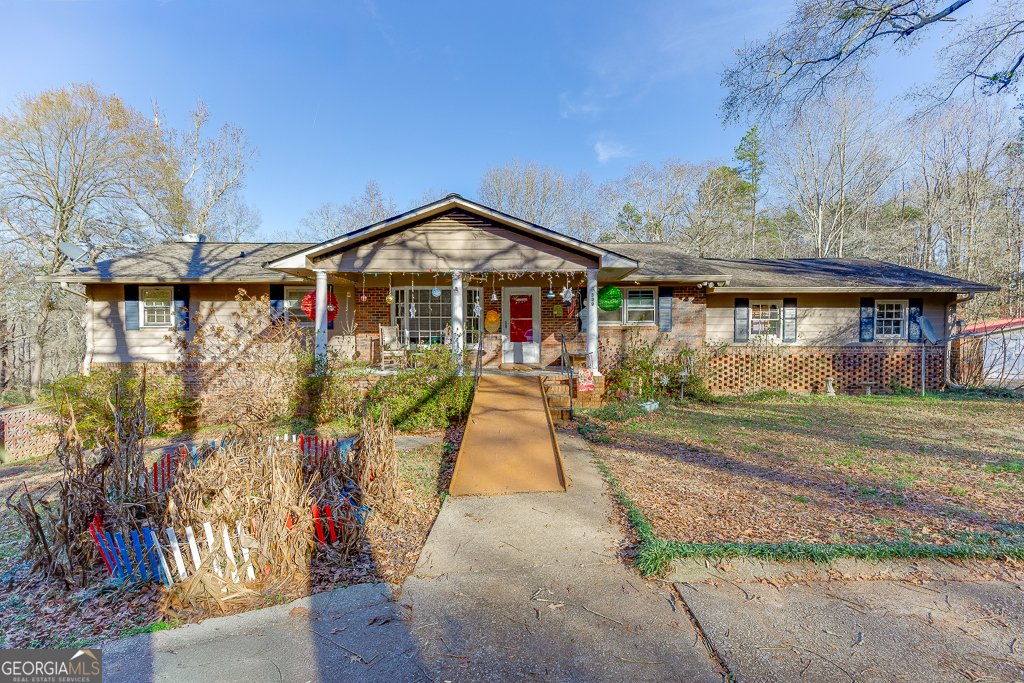 329 Riverbend Drive Royston - 3