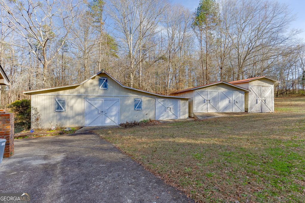 329 Riverbend Drive Royston - 52