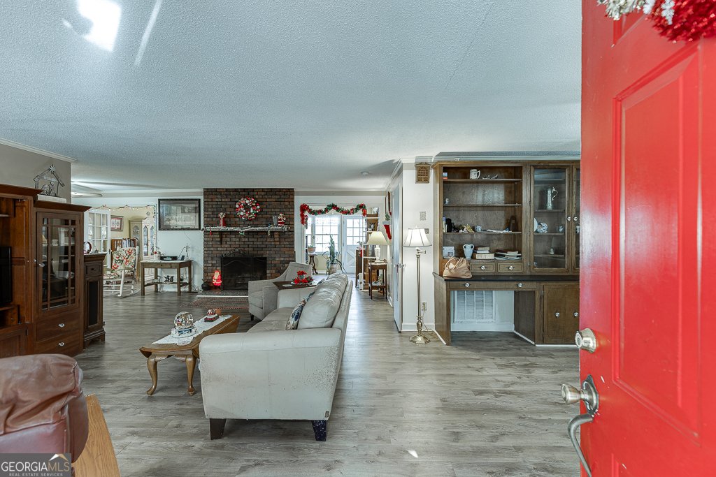 329 Riverbend Drive Royston - 6