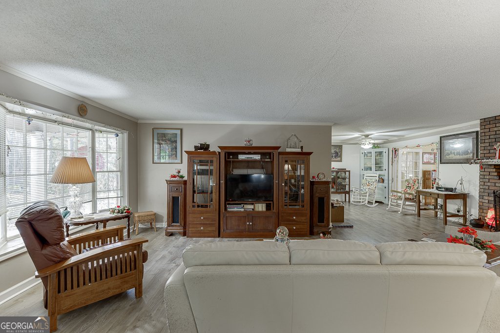 329 Riverbend Drive Royston - 8