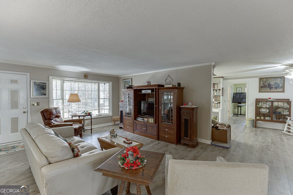 329 Riverbend Drive Royston - 9