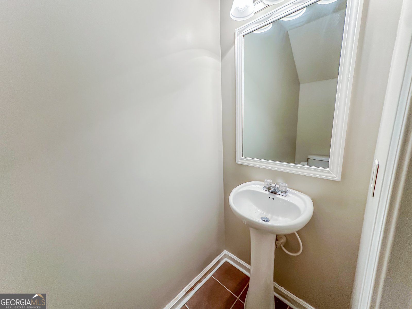 2837 Laurel Ridge Circle East Point - 5