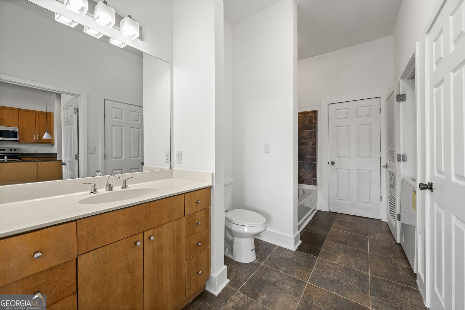 425 CHAPEL Street Atlanta - 17