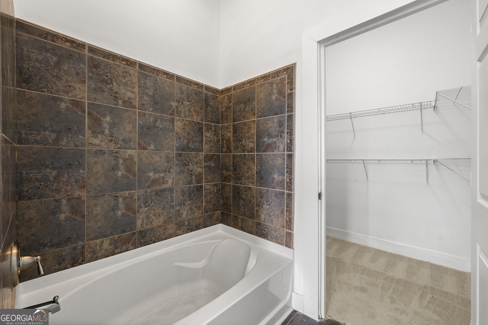 425 CHAPEL Street Atlanta - 19