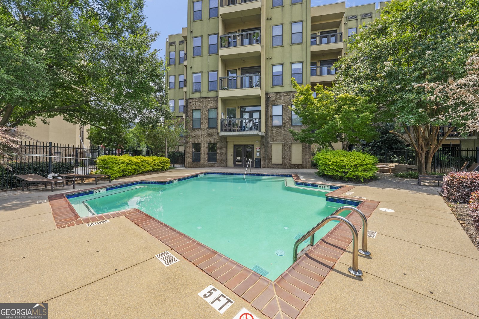 425 CHAPEL Street Atlanta - 22