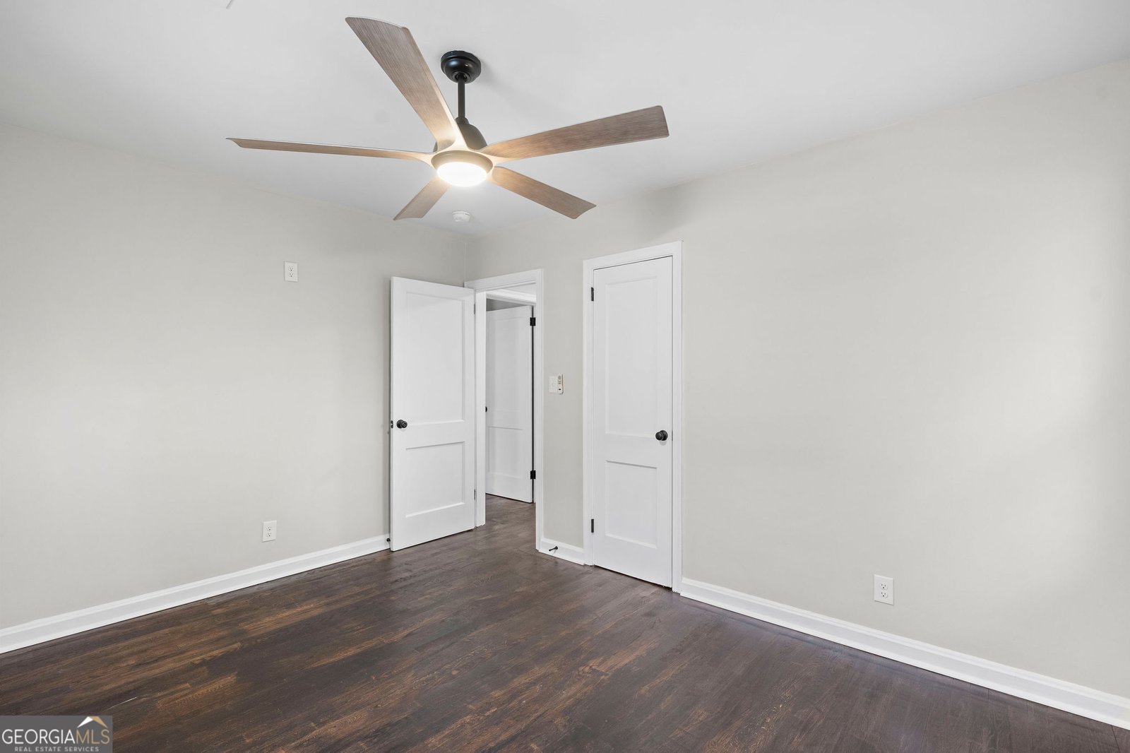 2533 Plantation Drive East Point - 16