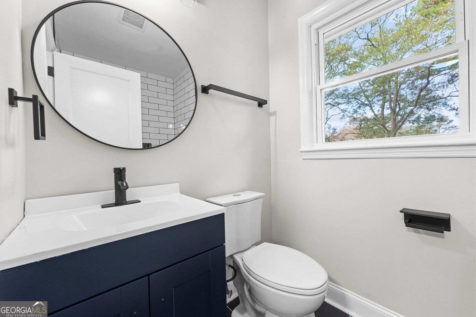 2533 Plantation Drive East Point - 17