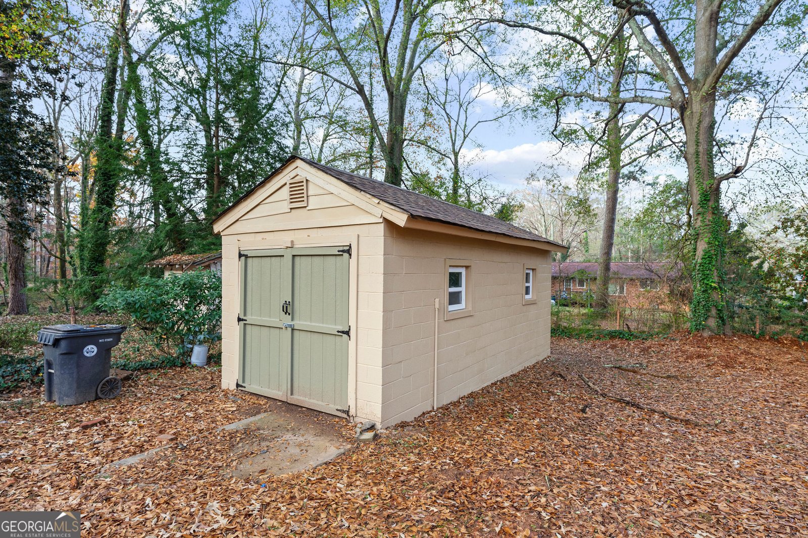 2533 Plantation Drive East Point - 27