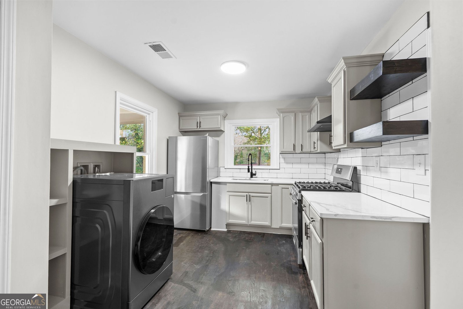 2533 Plantation Drive East Point - 6