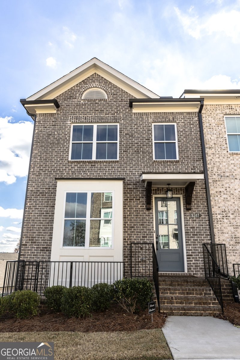 5217 Riden Court Buford - main photo