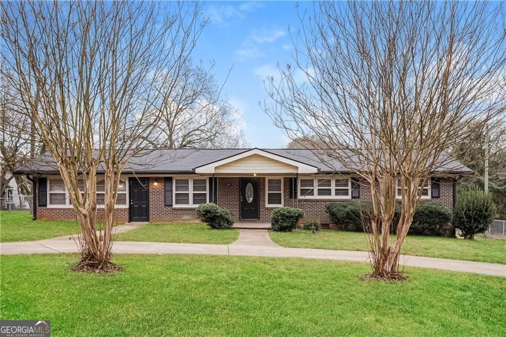 1260 Hicks Circle Conyers - main photo