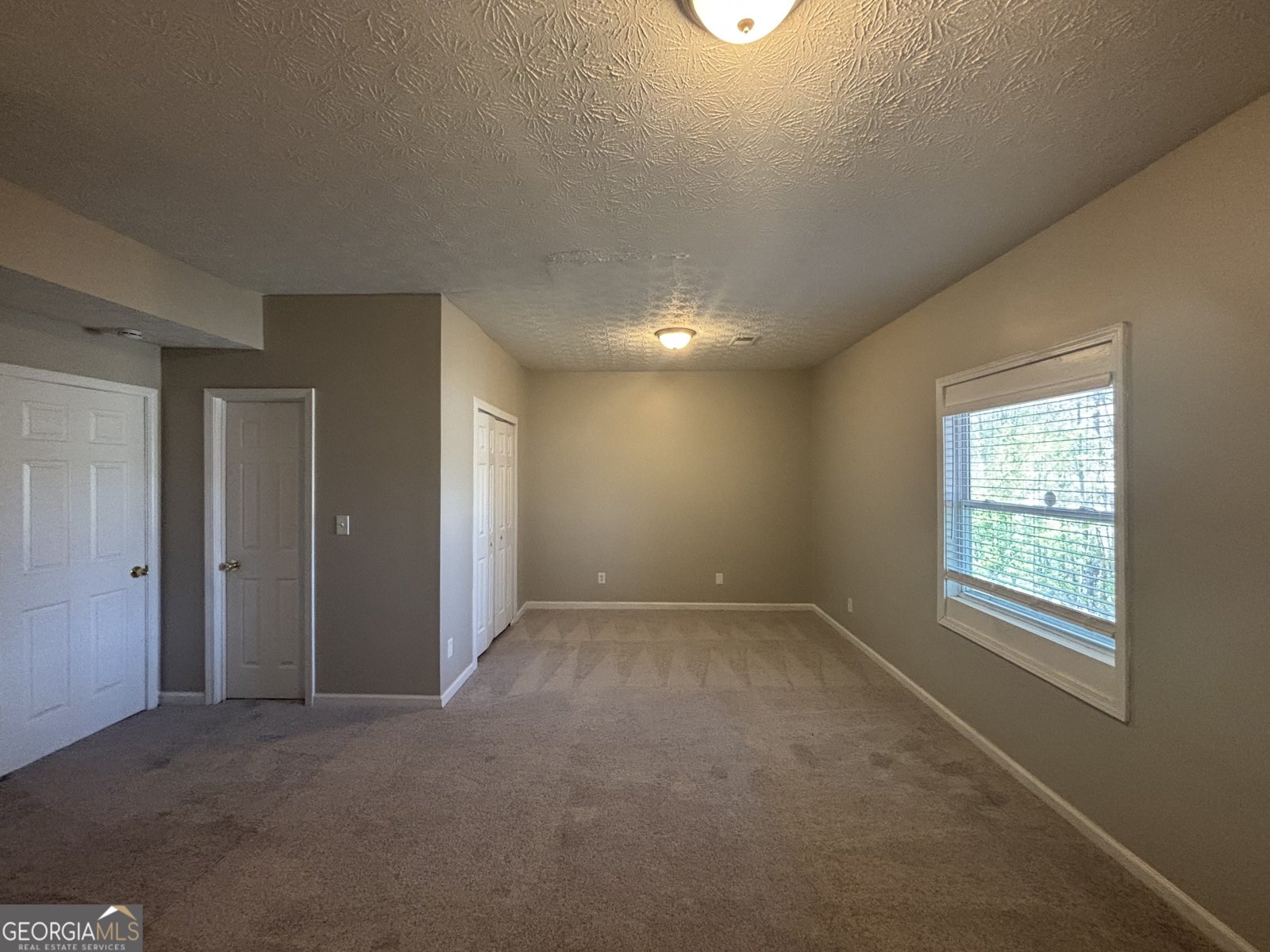 7455 Royal Court Riverdale - 13