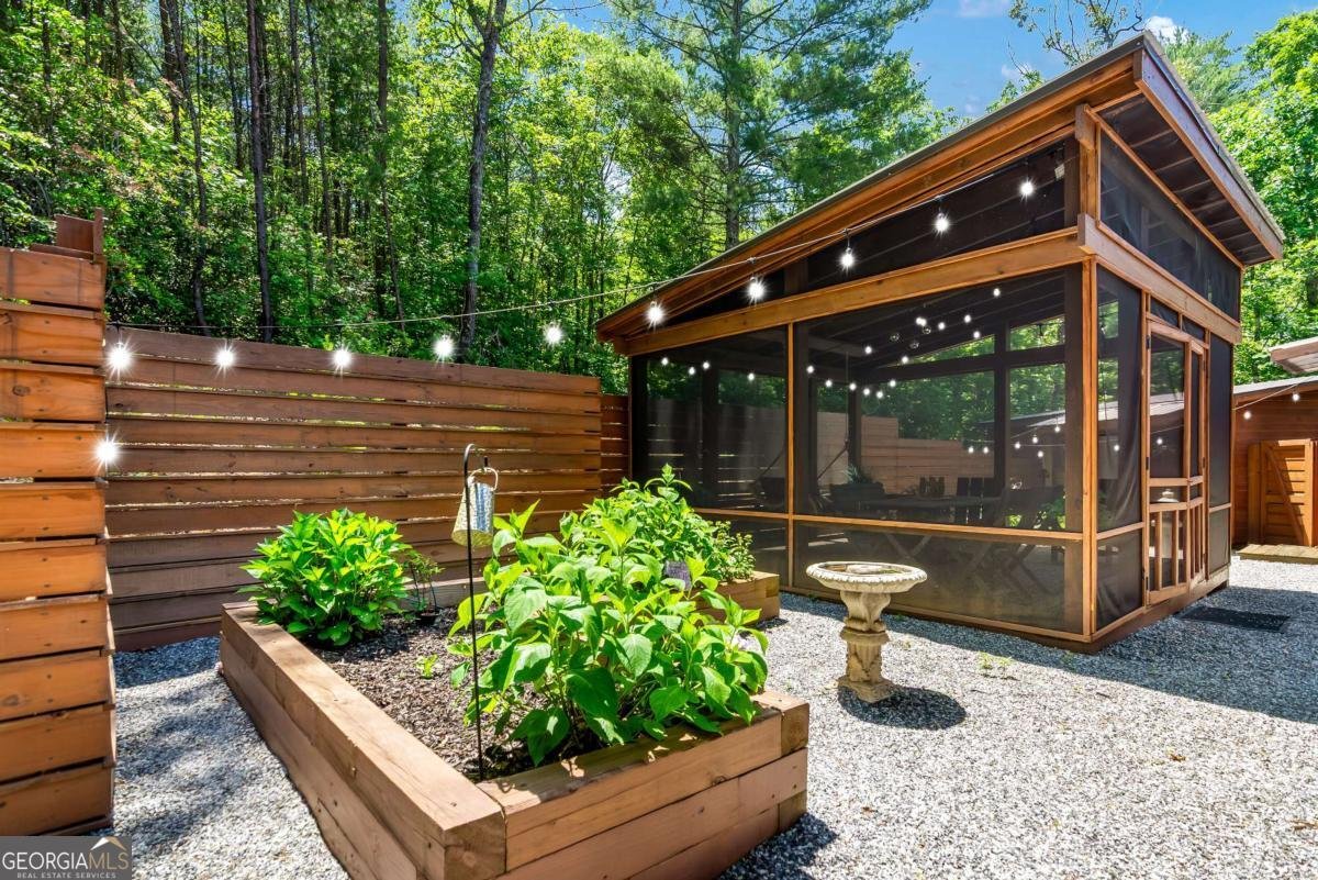 303 Clarice Lane Sautee Nacoochee - 37