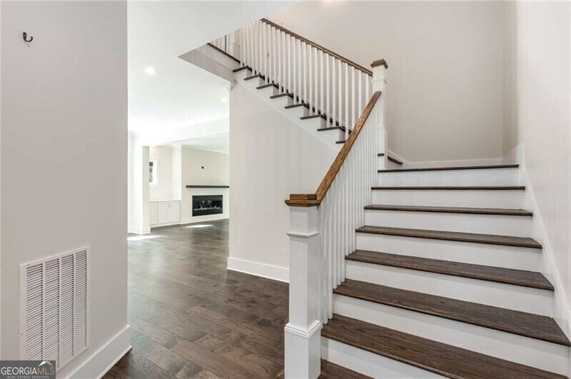 1006 Northcliffe Drive Atlanta - 4