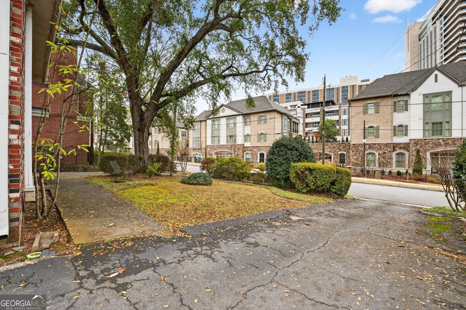 3668 Kingsboro Road Atlanta - 8