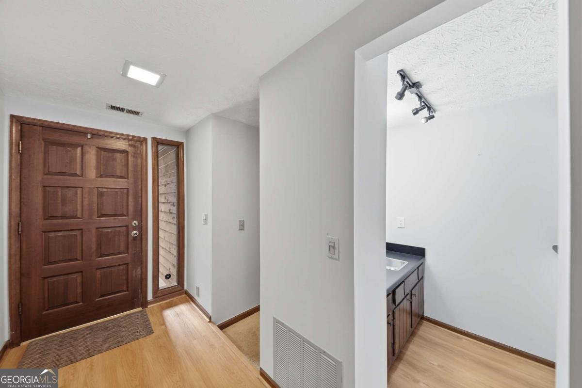 3983 Cripple Creek Drive Kennesaw - 6