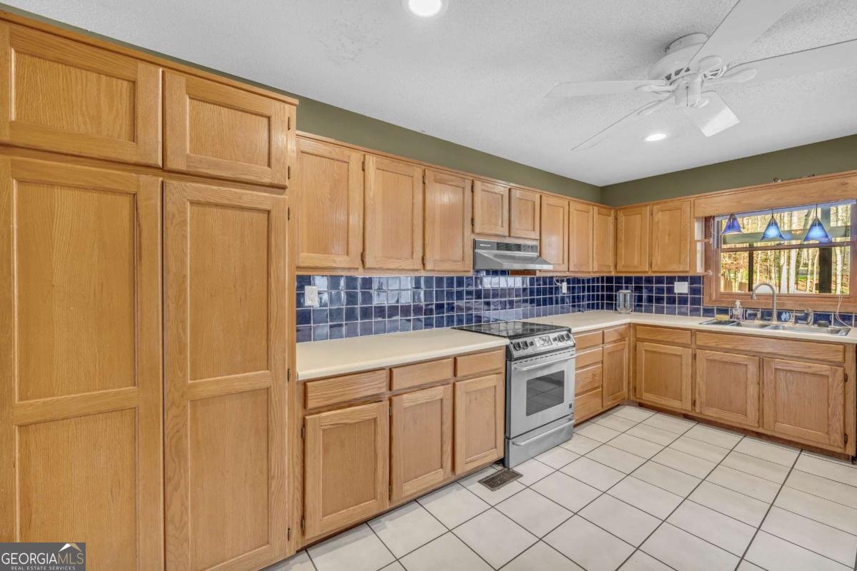 6302 Valley Stream Drive Cumming - 14