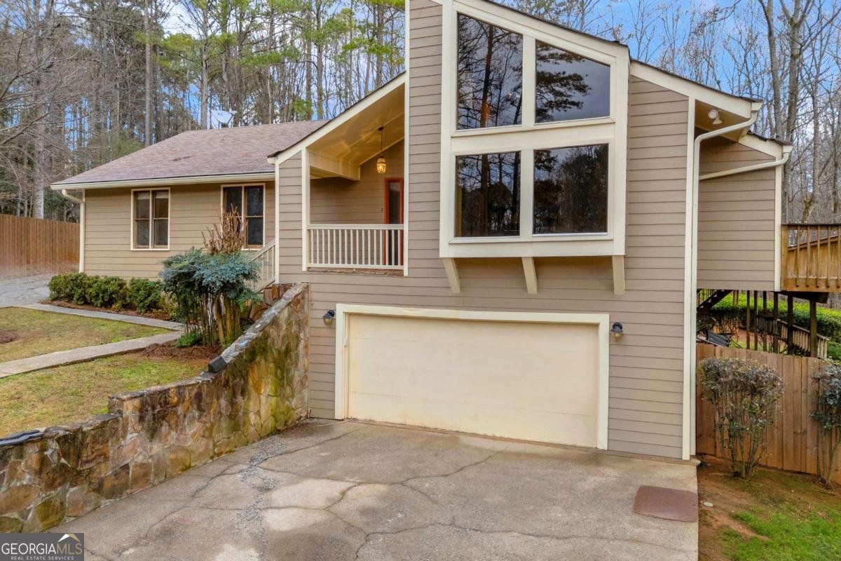 6302 Valley Stream Drive Cumming - 2