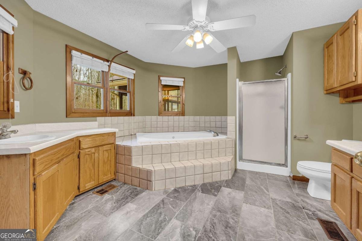 6302 Valley Stream Drive Cumming - 24