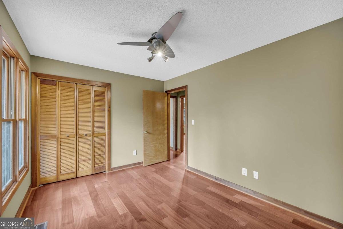 6302 Valley Stream Drive Cumming - 32