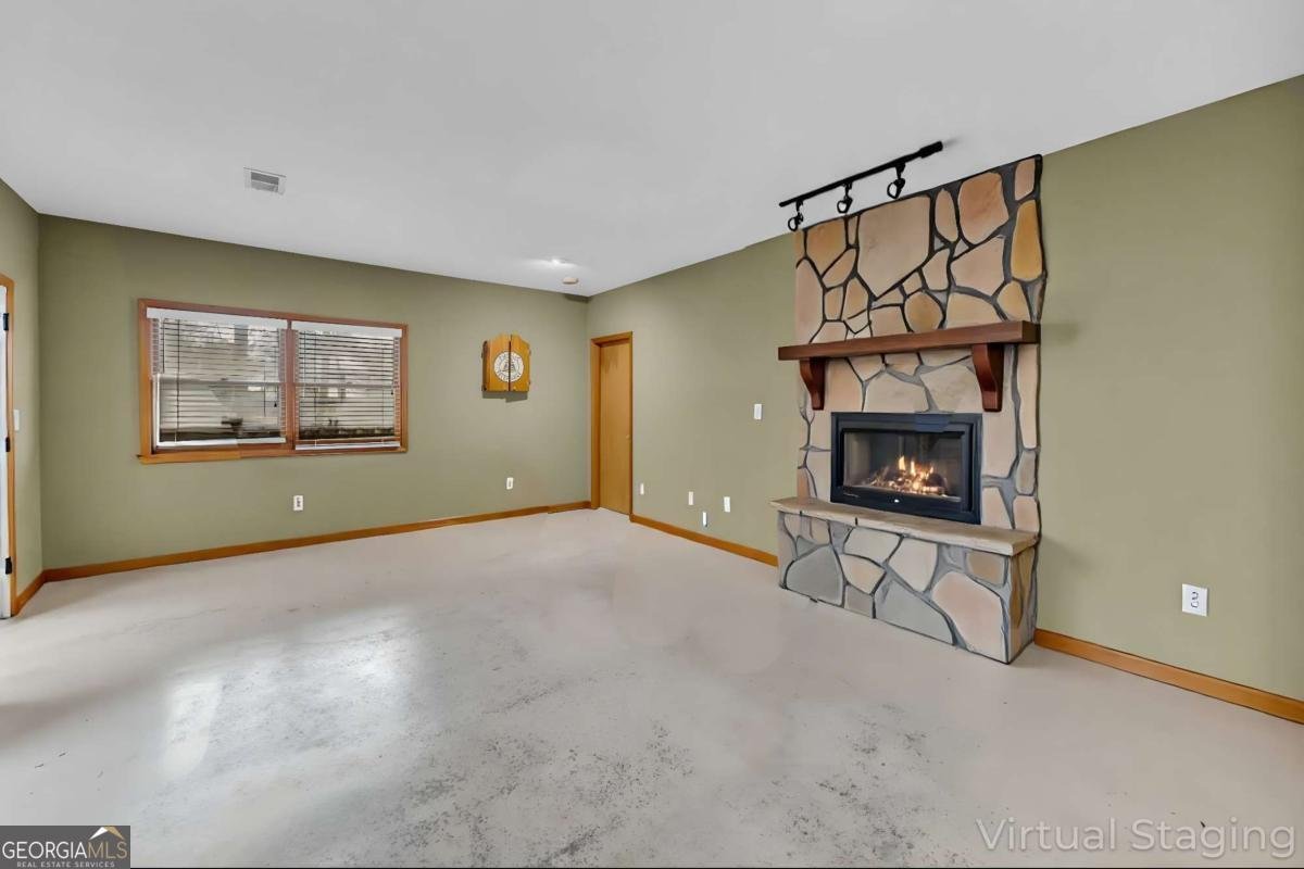 6302 Valley Stream Drive Cumming - 33