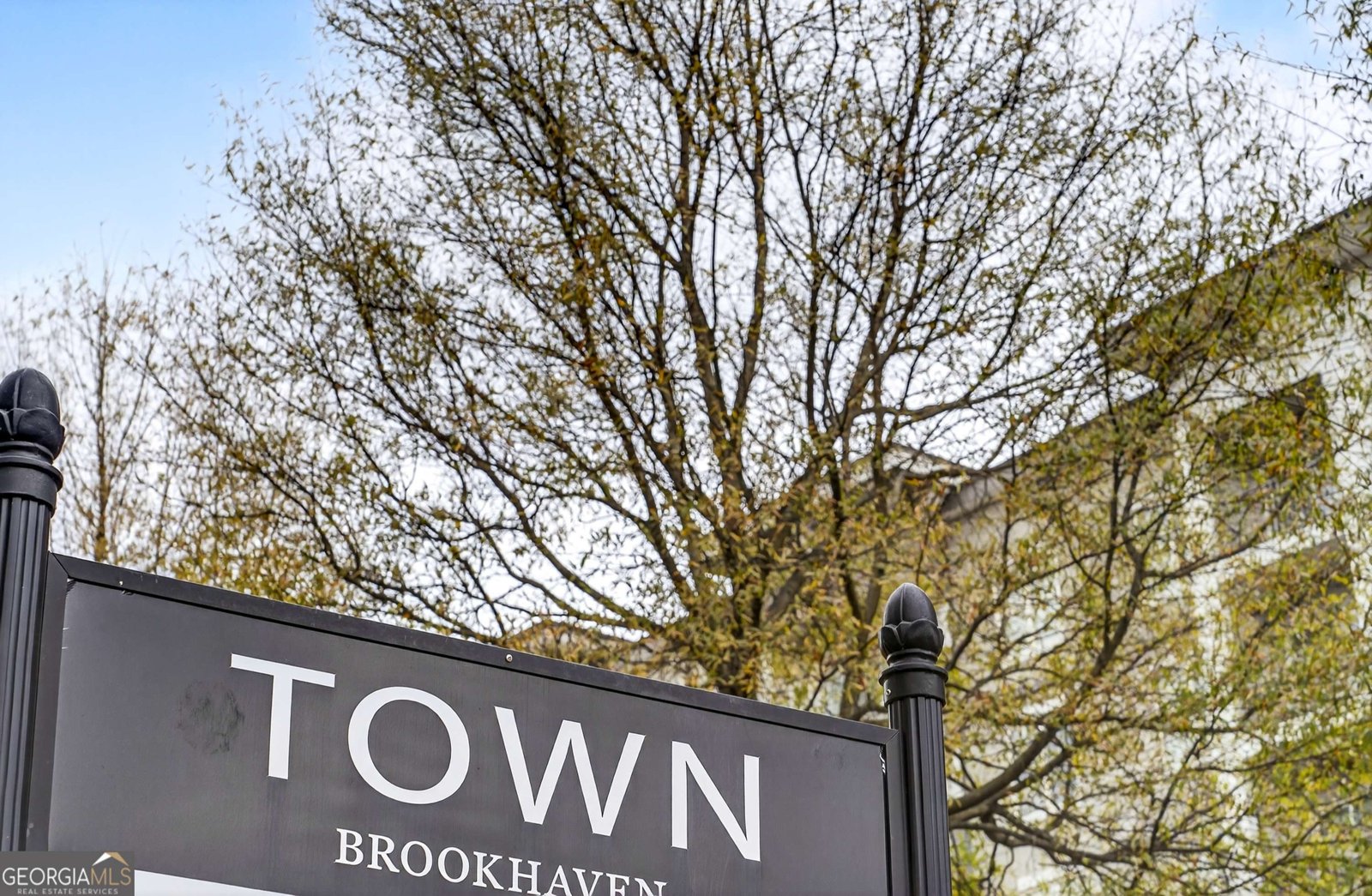 3668 Kingsboro Road Atlanta - 26