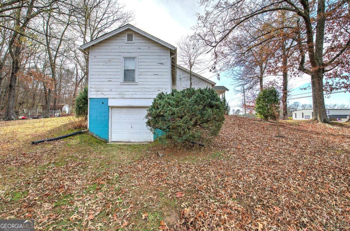 3222 Highway 411 White - 25