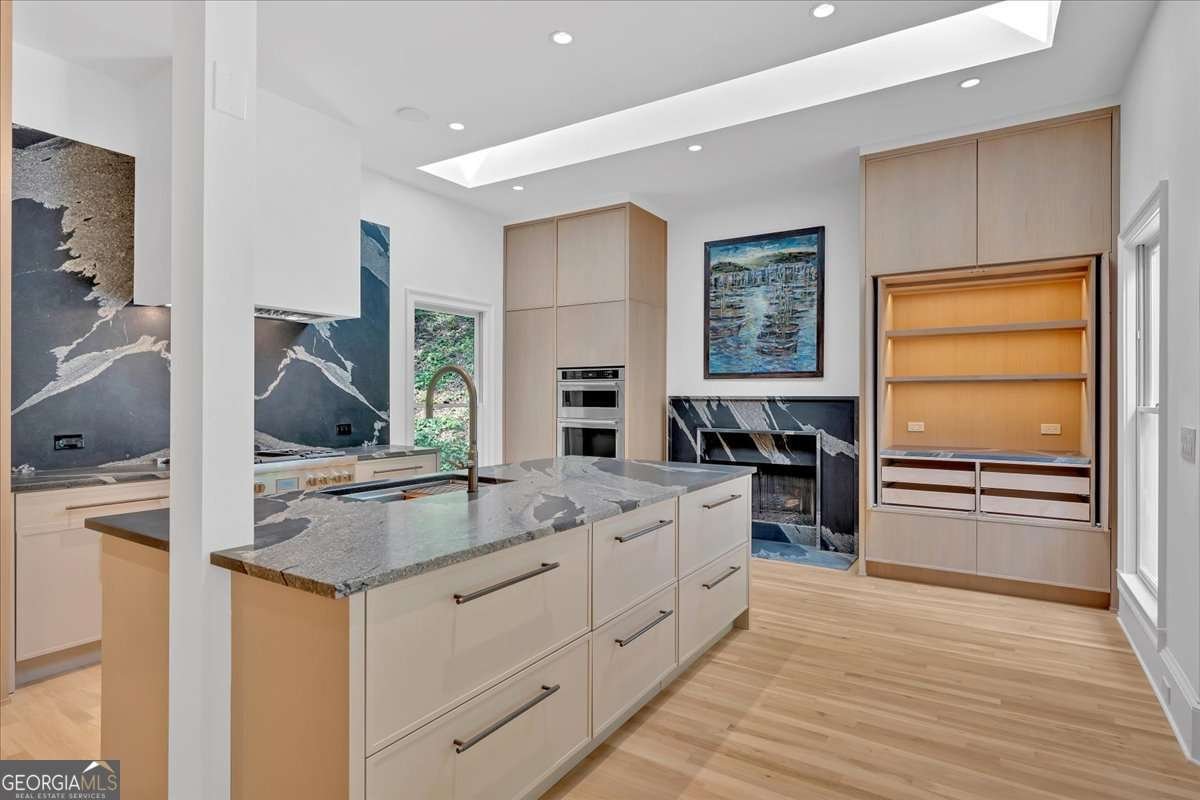 400 OLD IVY Road Atlanta - 102