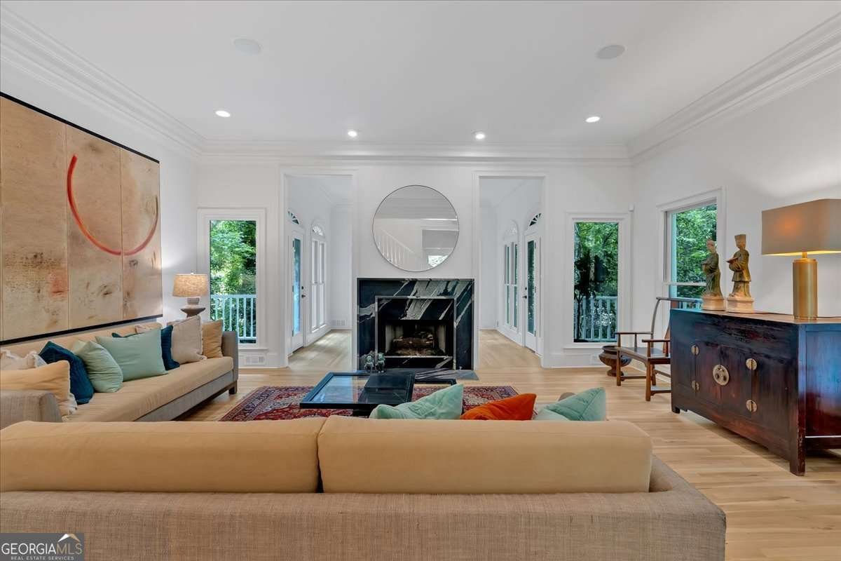 400 OLD IVY Road Atlanta - 112