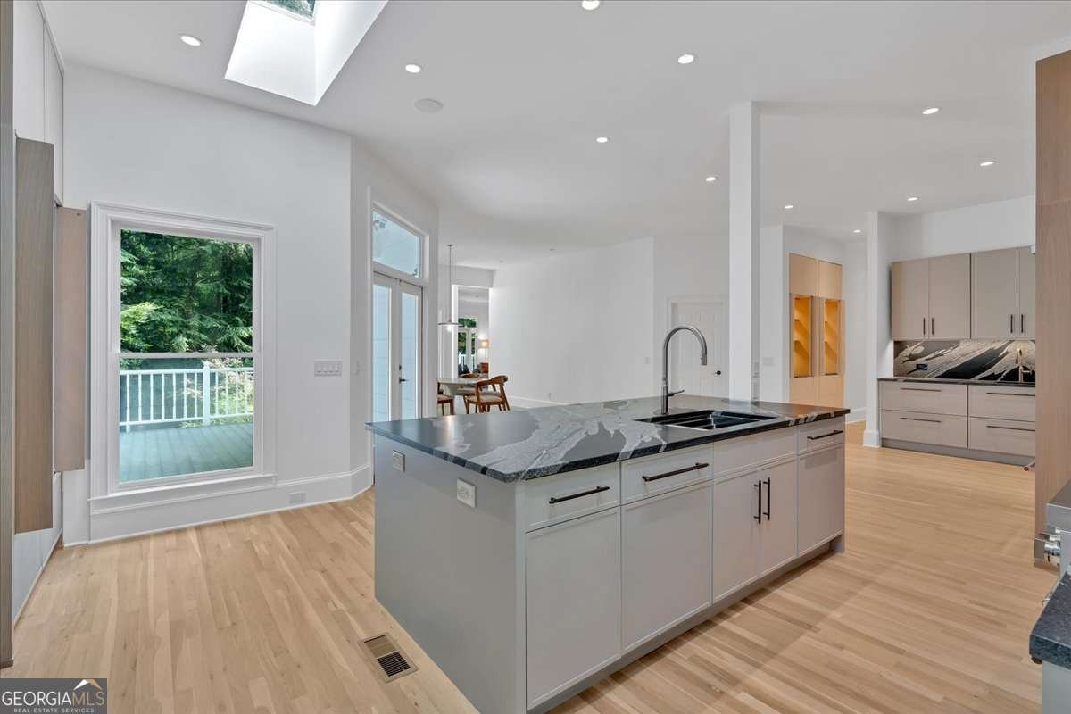 400 OLD IVY Road Atlanta - 122