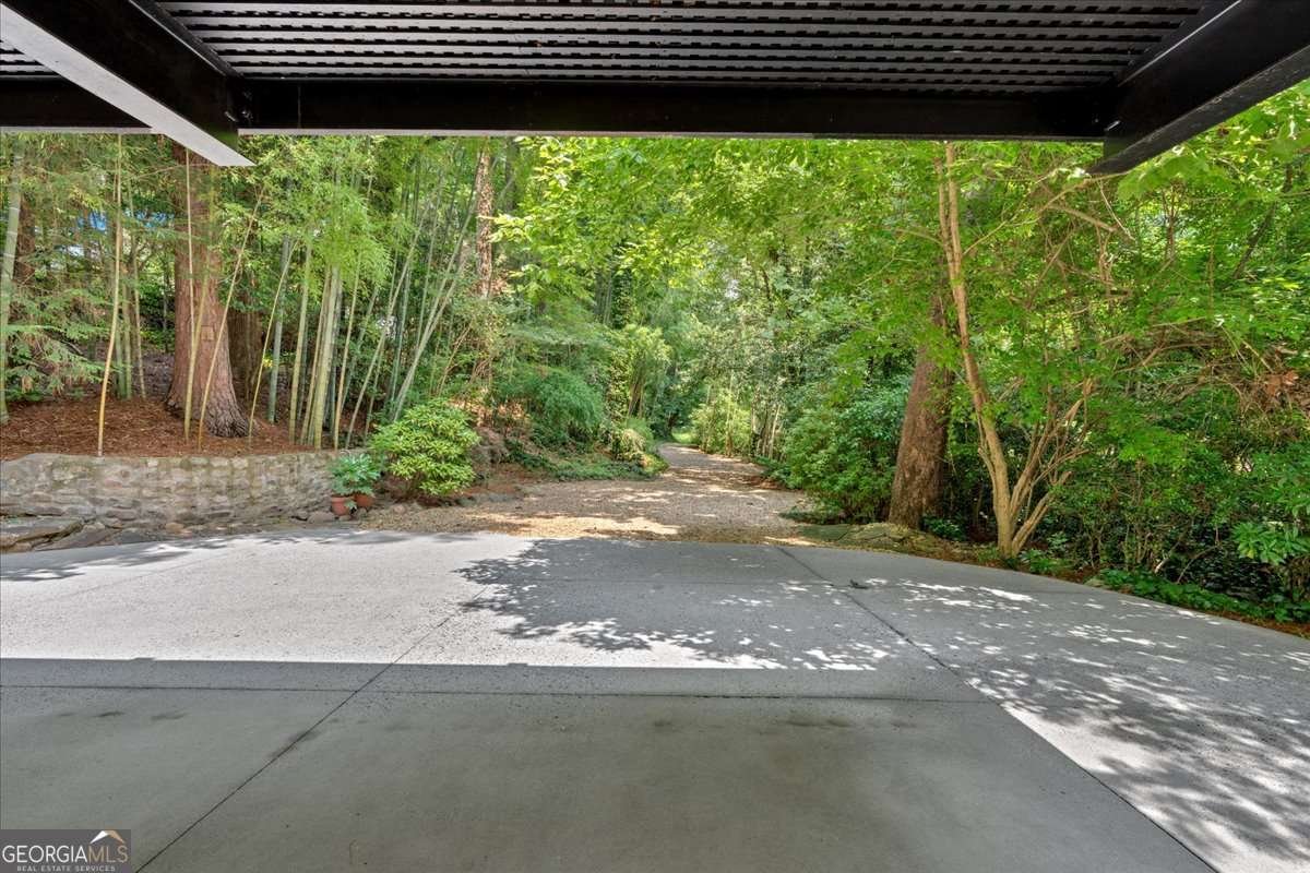 400 OLD IVY Road Atlanta - 21