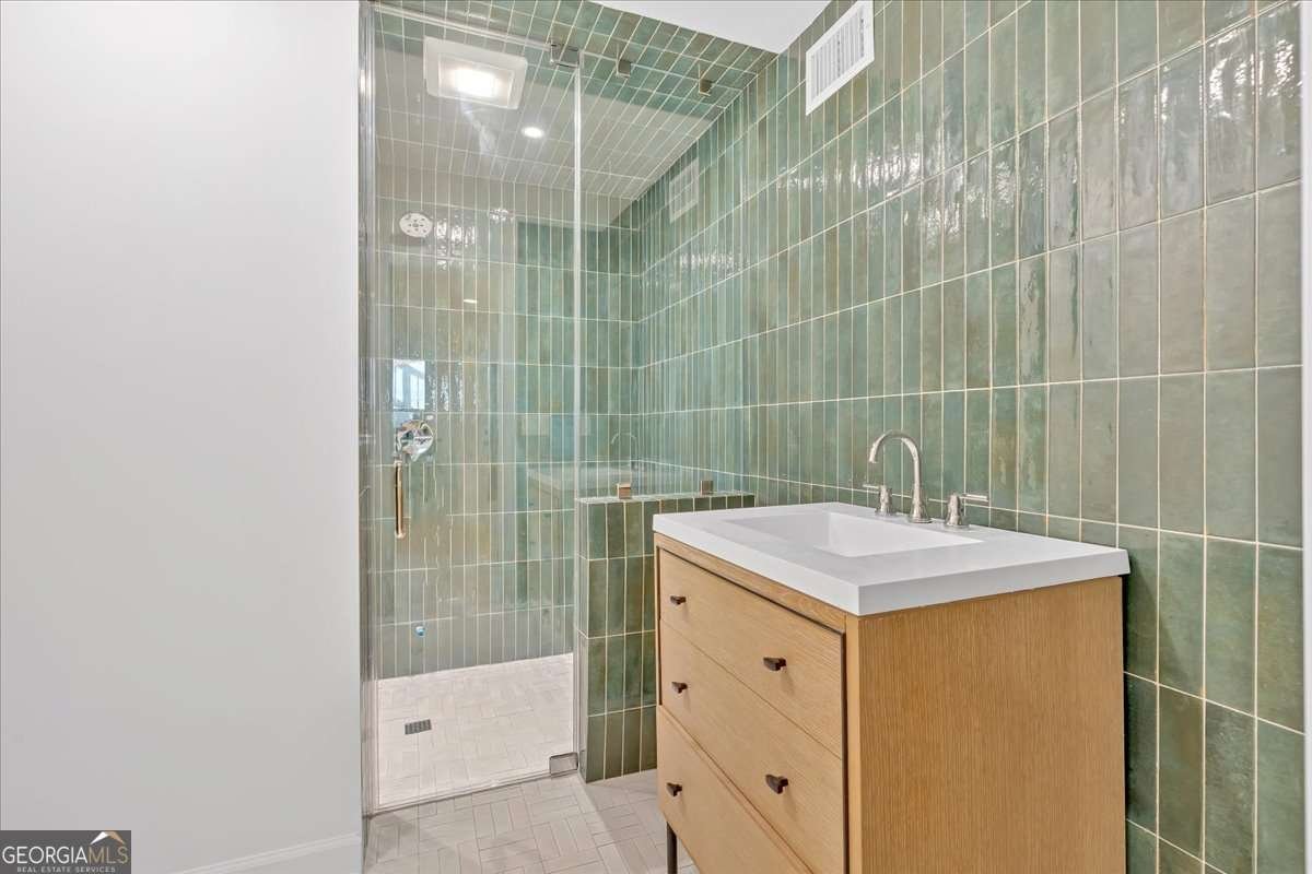 400 OLD IVY Road Atlanta - 31