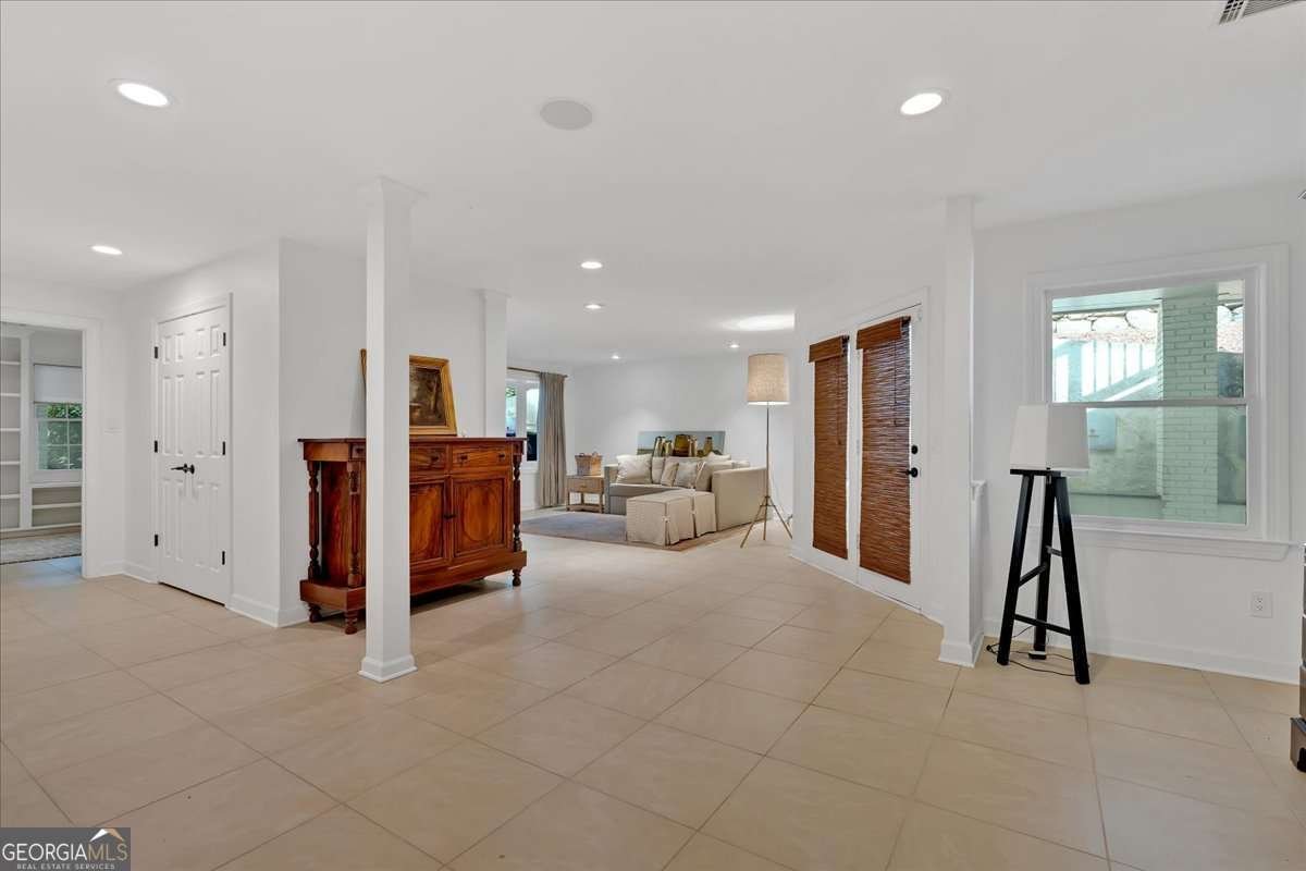 400 OLD IVY Road Atlanta - 36