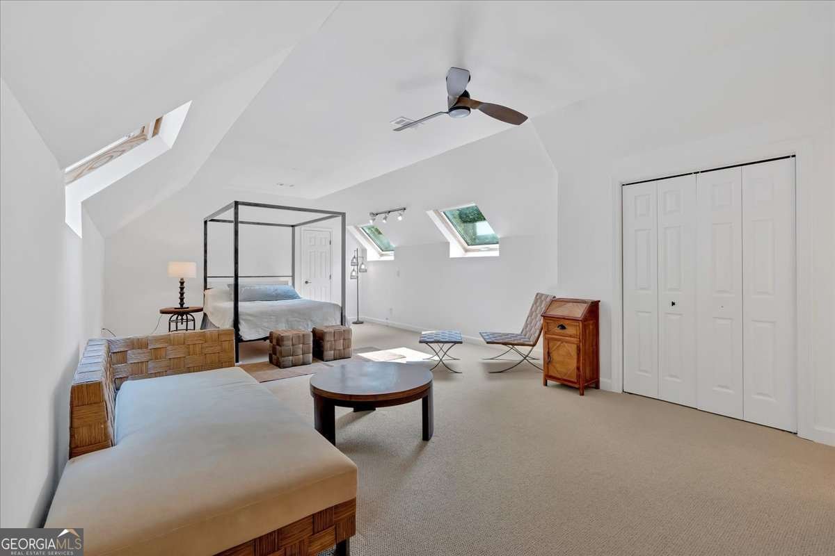 400 OLD IVY Road Atlanta - 55