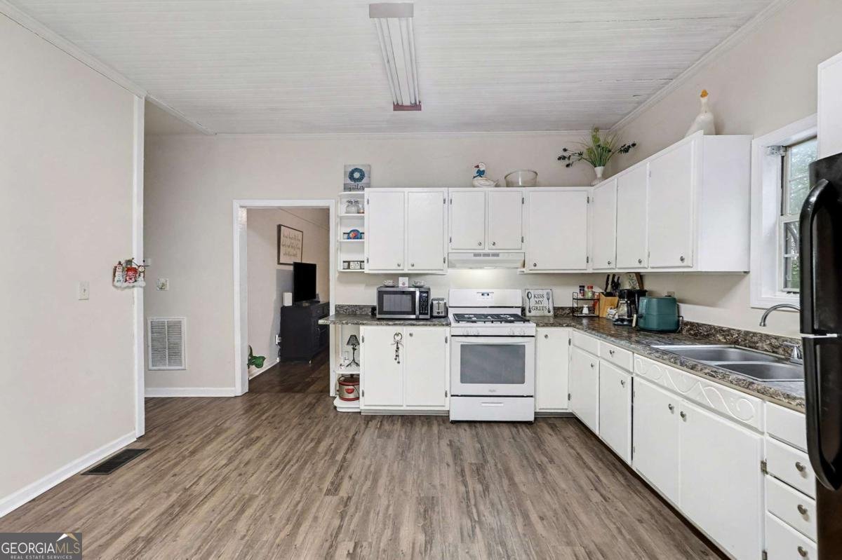 48 Maple Street Grantville - 10