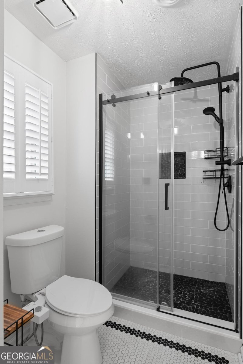 2230 Castle Lake Drive Tyrone - 32