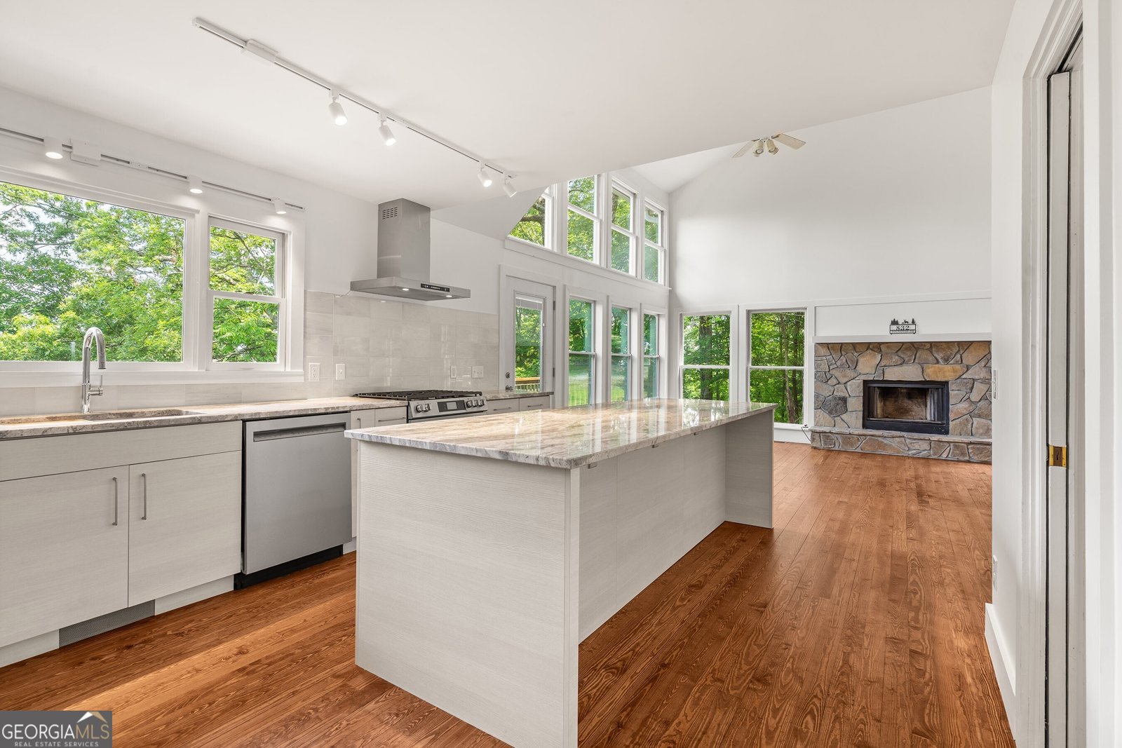 832 Round Top Drive Clayton - 14