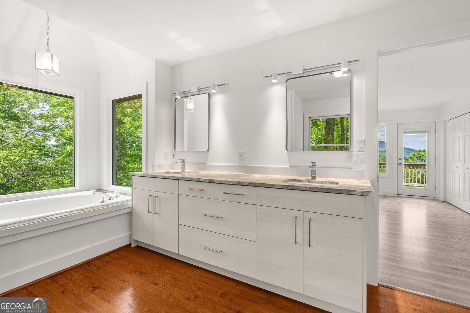 832 Round Top Drive Clayton - 20