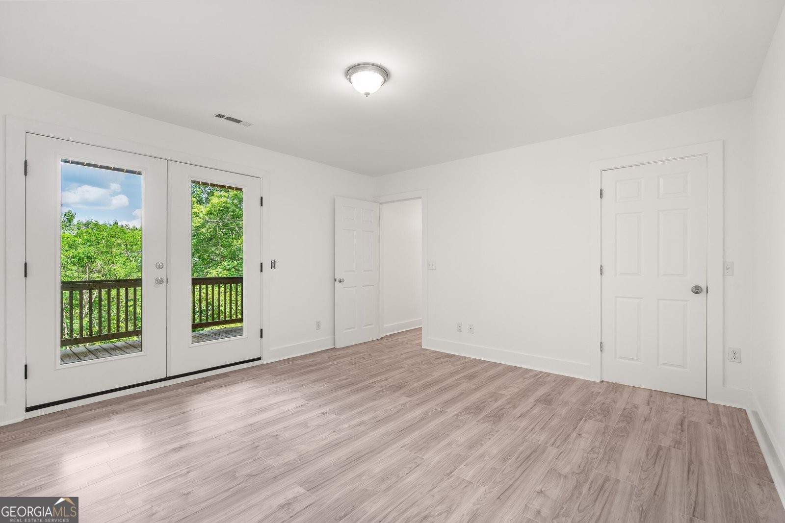 832 Round Top Drive Clayton - 32