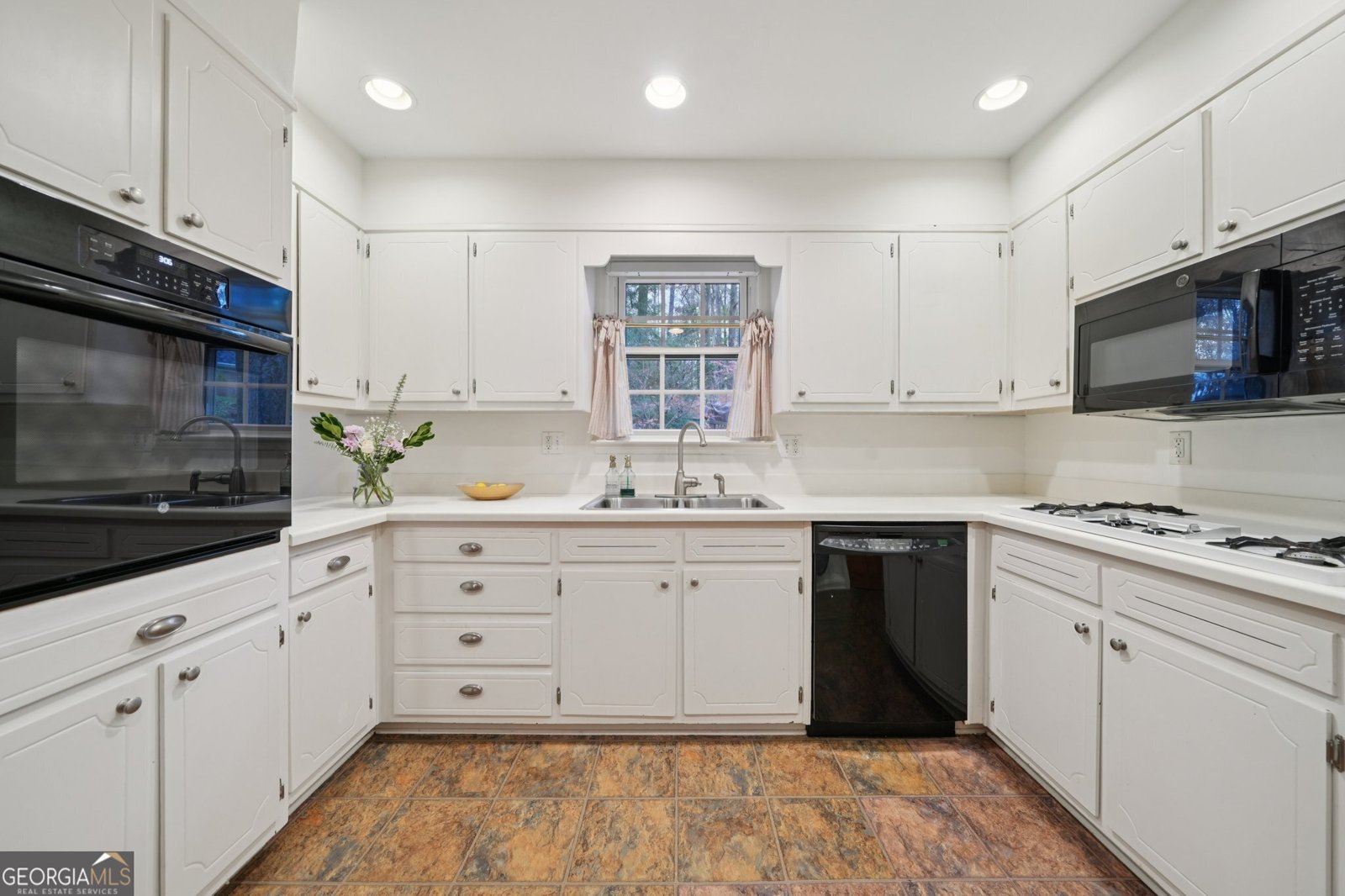 2419 Kings Point Drive Dunwoody - 14