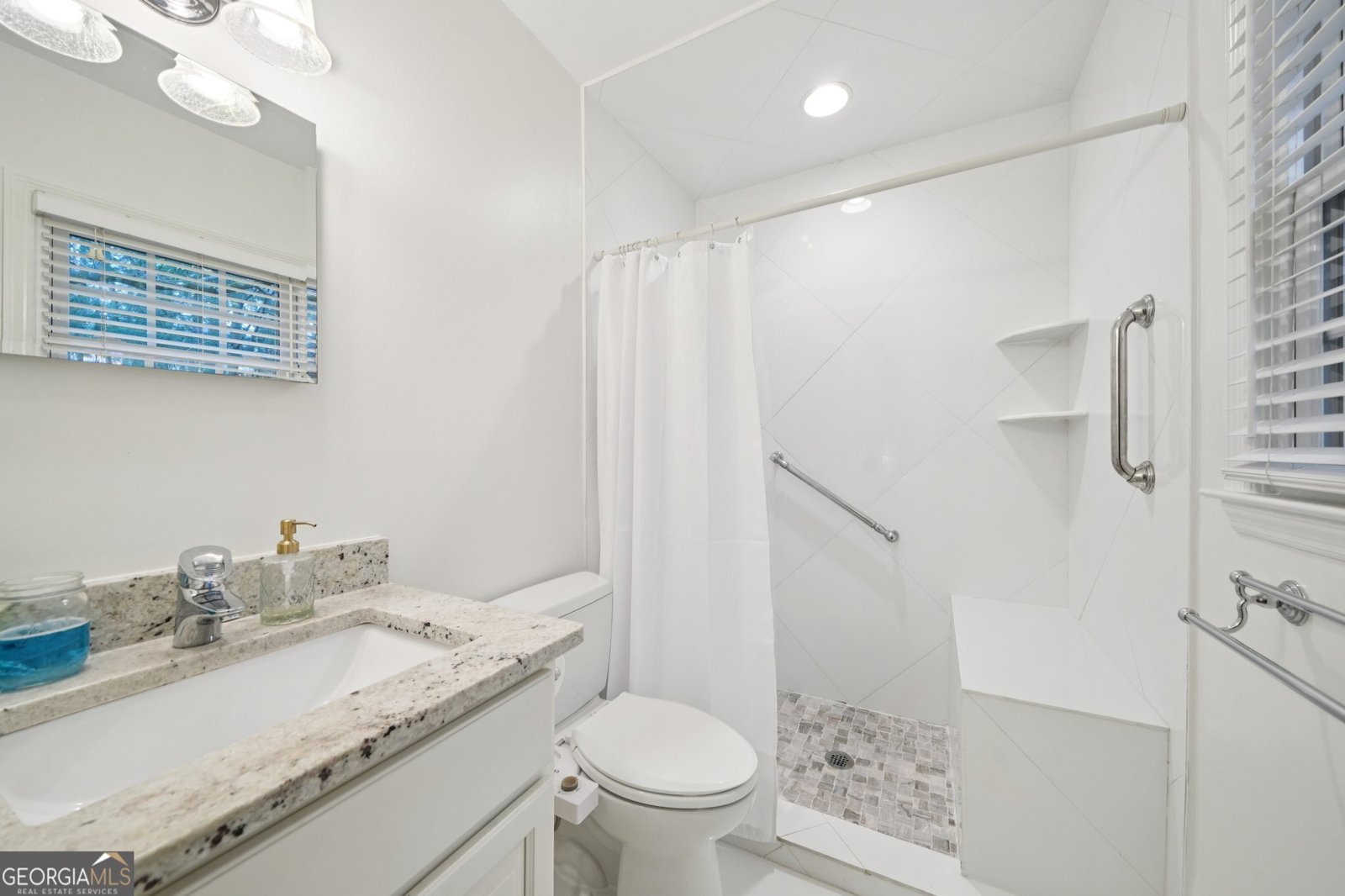 2419 Kings Point Drive Dunwoody - 25