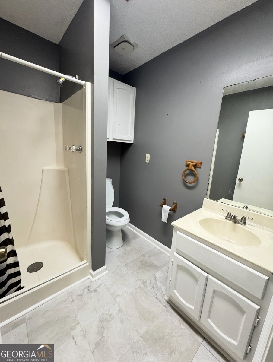 610 Ginger Circle Lagrange - 11