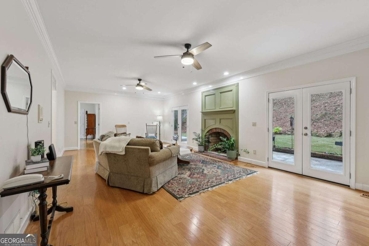 1090 Oakhaven Drive Roswell - 12