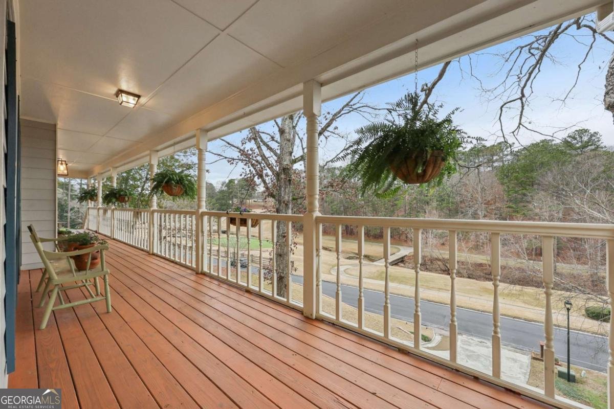 1090 Oakhaven Drive Roswell - 3