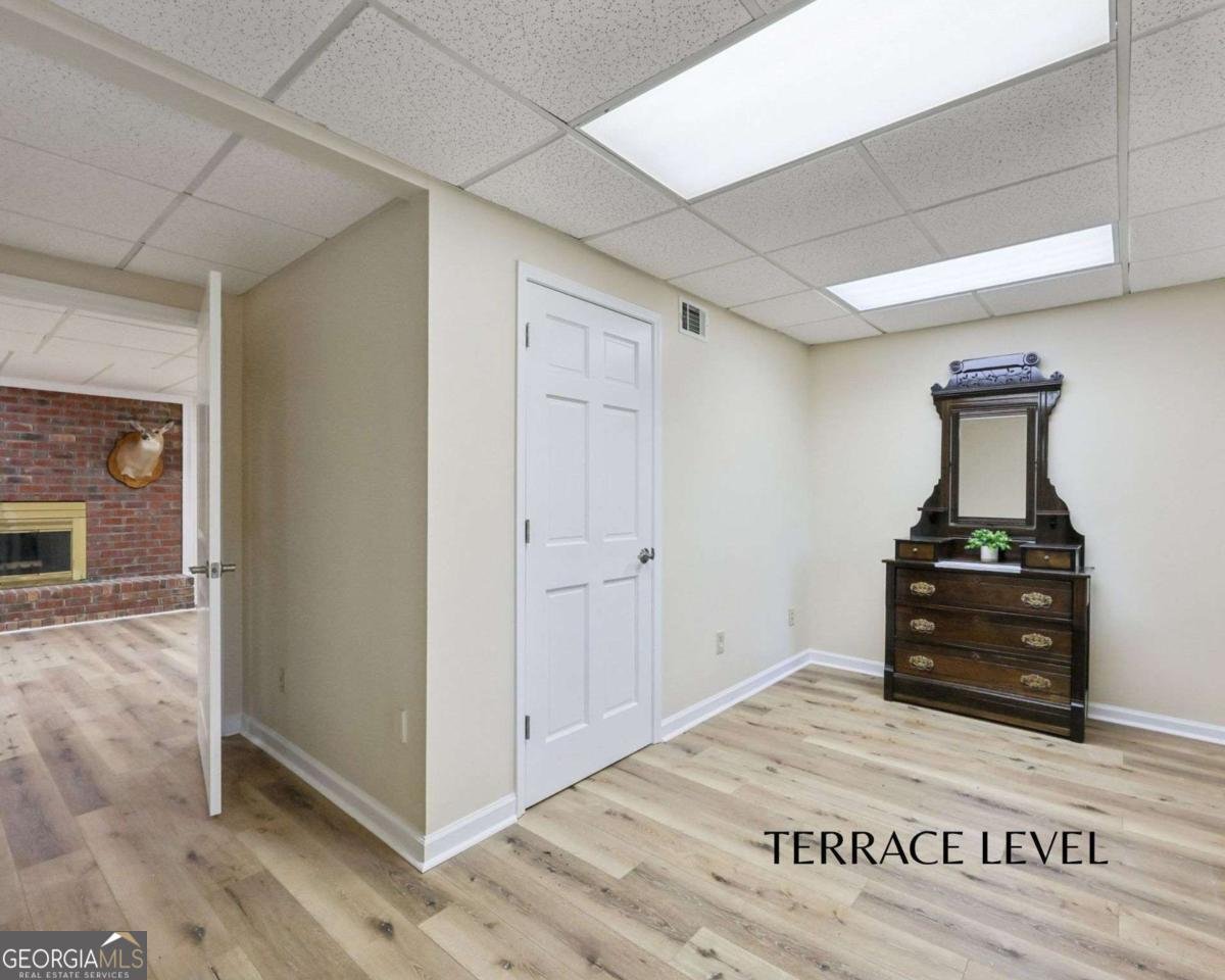 1090 Oakhaven Drive Roswell - 37